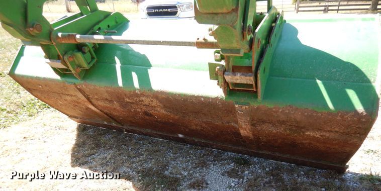 image for item DS1448 2001 John Deere 7210  MFWD tractor