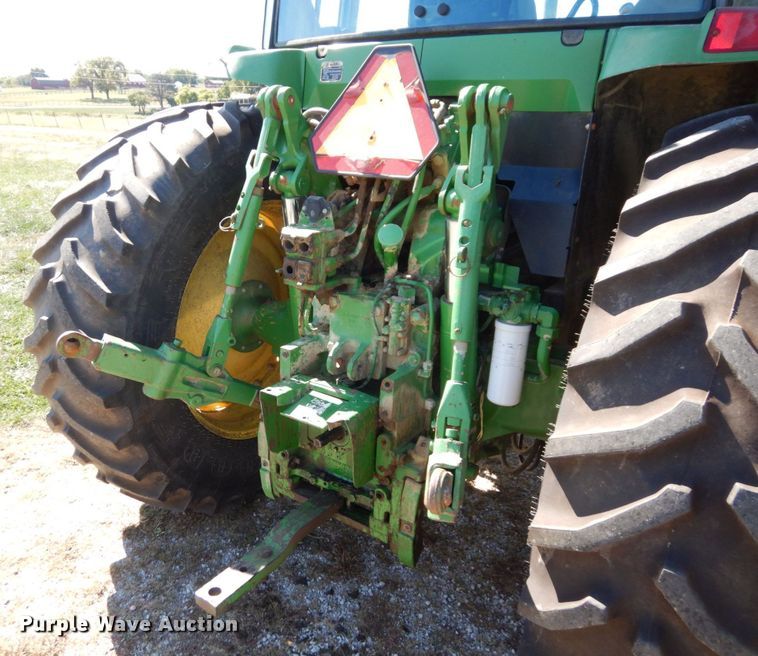 image for item DS1448 2001 John Deere 7210  MFWD tractor