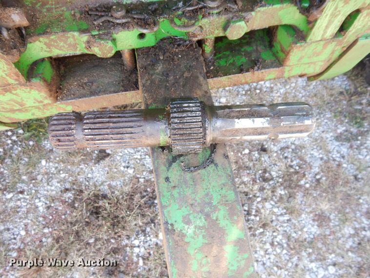 image for item DS1448 2001 John Deere 7210  MFWD tractor