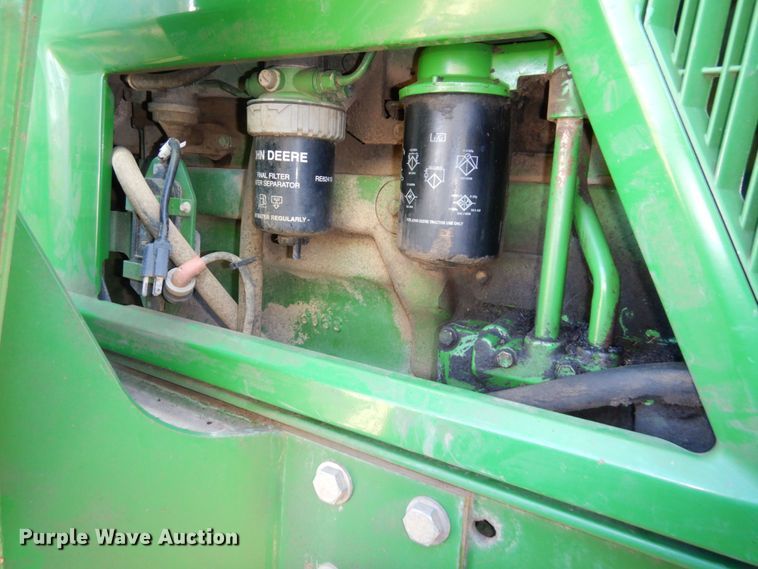 image for item DS1448 2001 John Deere 7210  MFWD tractor