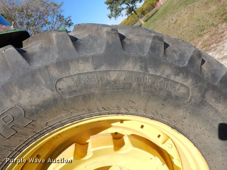 image for item DS1448 2001 John Deere 7210  MFWD tractor