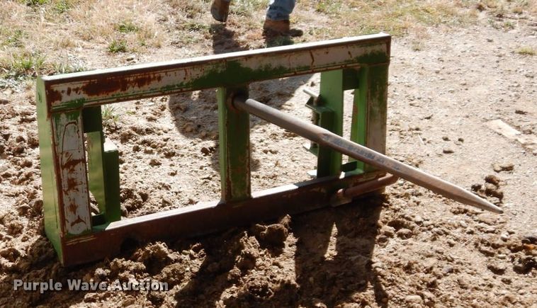 image for item DS1448 2001 John Deere 7210  MFWD tractor