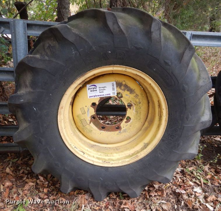 image for item DS1451 (5) tires and wheels