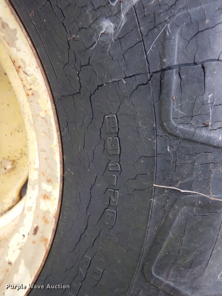 image for item DS1451 (5) tires and wheels