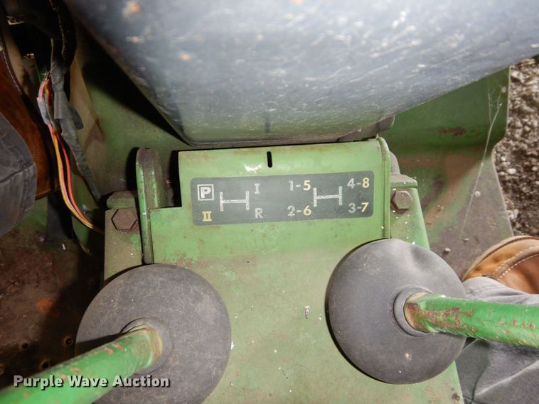 image for item DS1468 1966 John Deere 1020  tractor