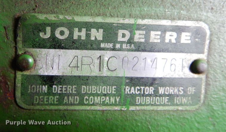 image for item DS1468 1966 John Deere 1020  tractor