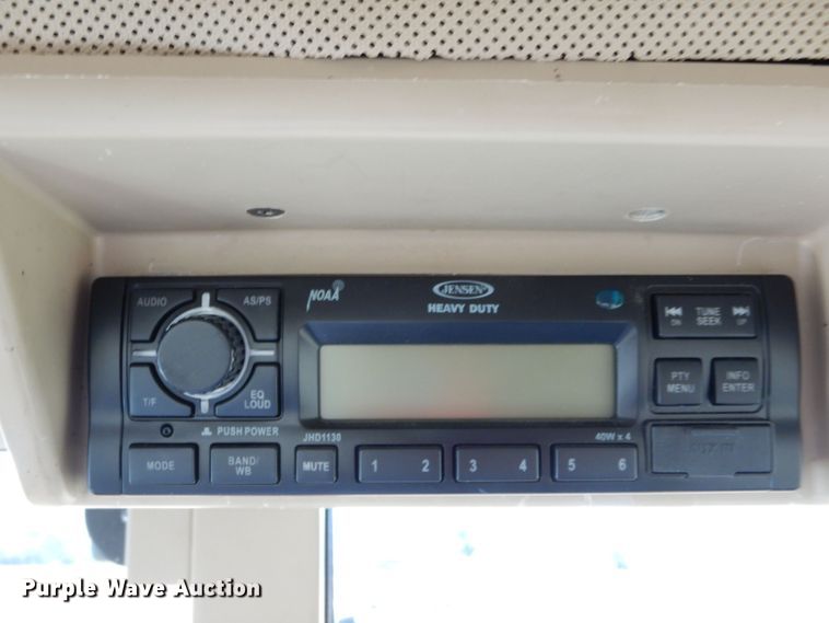 image for item DS6283 2000 John Deere 6405  MFWD tractor