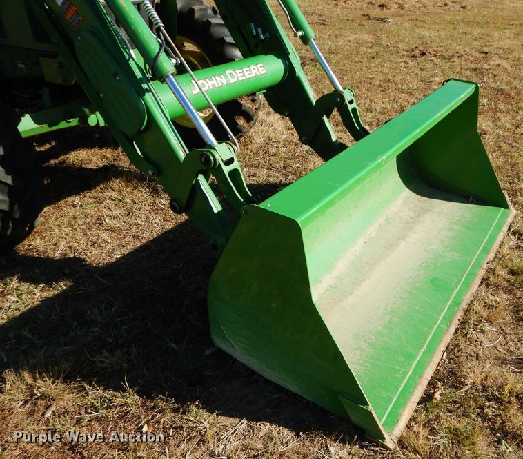 image for item DS6283 2000 John Deere 6405  MFWD tractor