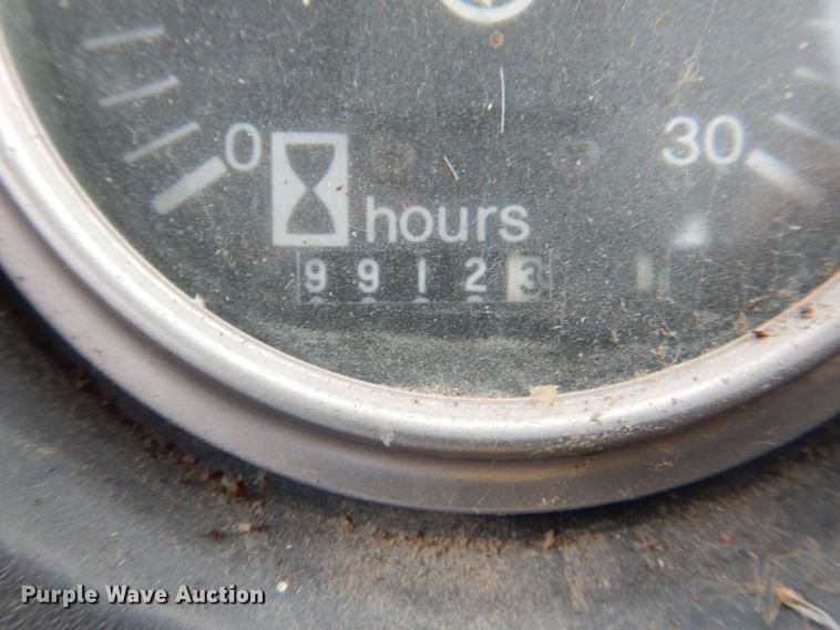 image for item DS8177 1978 Allis-Chalmers 7020  tractor