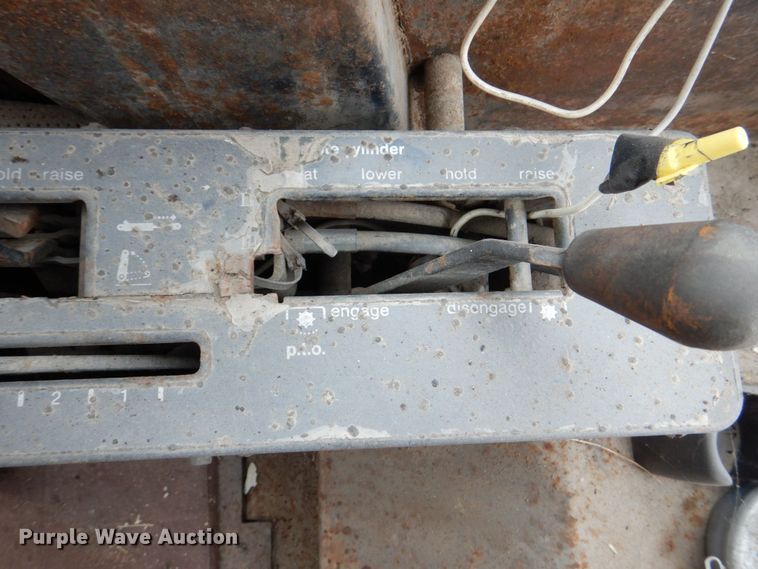 image for item DS8177 1978 Allis-Chalmers 7020  tractor