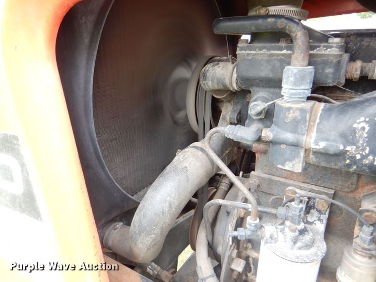 image for item DS8177 1978 Allis-Chalmers 7020  tractor