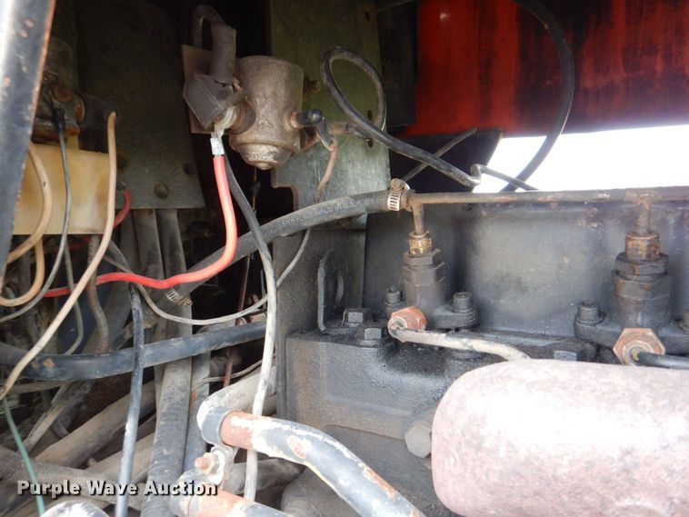 image for item DS8177 1978 Allis-Chalmers 7020  tractor