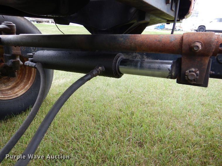 image for item DS8177 1978 Allis-Chalmers 7020  tractor