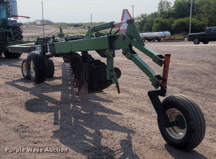 image for item FC9180 Blanchat 10  bottom plow