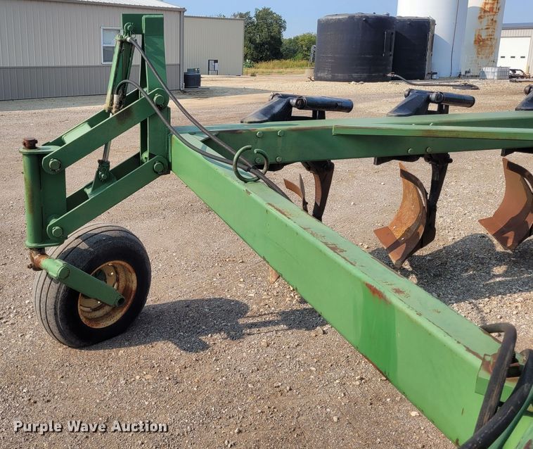 image for item FC9180 Blanchat 10  bottom plow