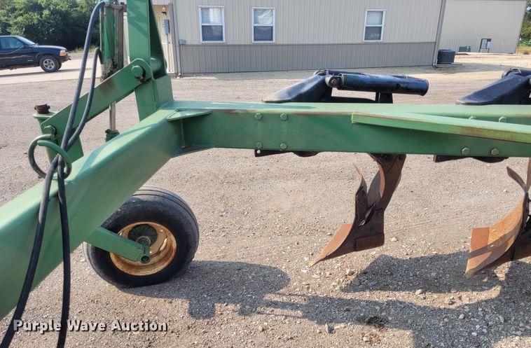 image for item FC9180 Blanchat 10  bottom plow