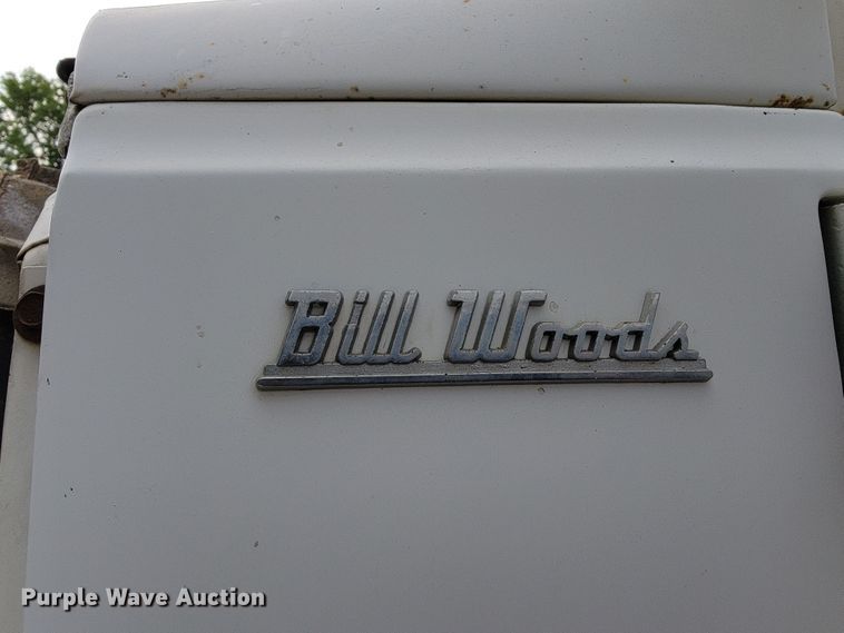 image for item HF9346 1975 Ford 700  grain truck