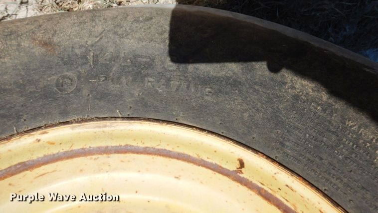 image for item HF9390 1980 John Deere 4840  tractor