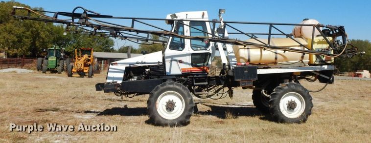 image for item HF9391 Willmar 745  sprayer