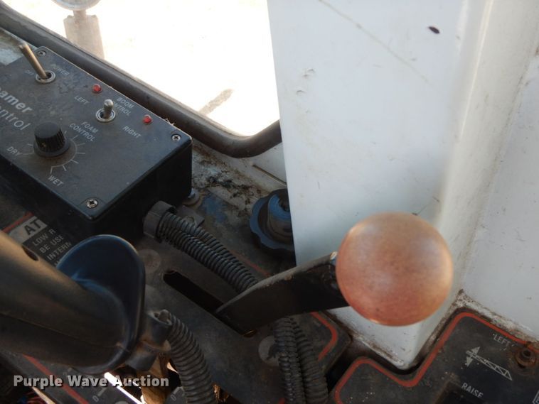 image for item HF9391 Willmar 745  sprayer