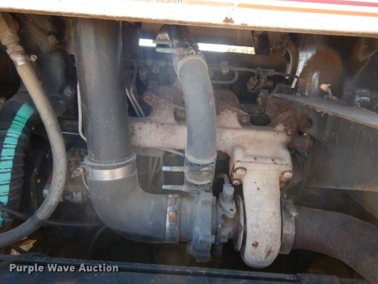 image for item HF9391 Willmar 745  sprayer