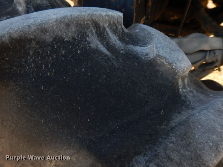 image for item HF9391 Willmar 745  sprayer