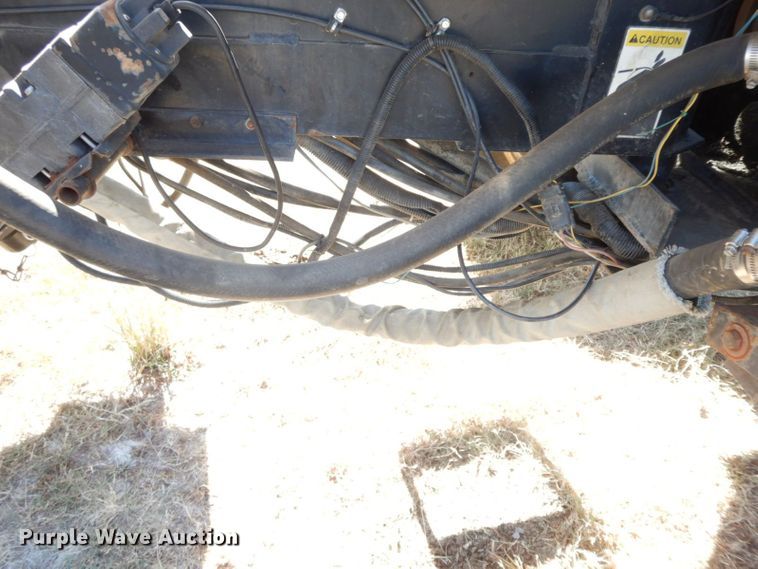 image for item HF9391 Willmar 745  sprayer