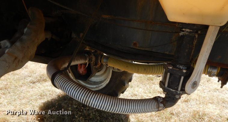 image for item HF9391 Willmar 745  sprayer