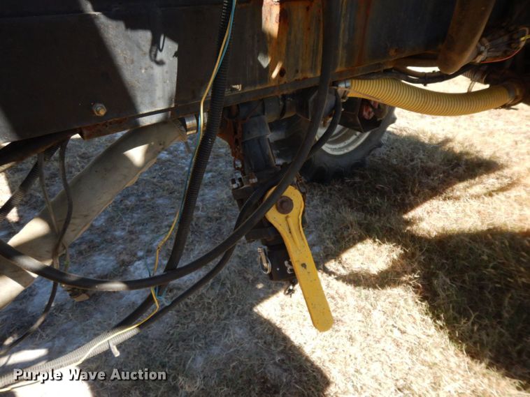 image for item HF9391 Willmar 745  sprayer