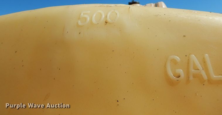 image for item HF9391 Willmar 745  sprayer