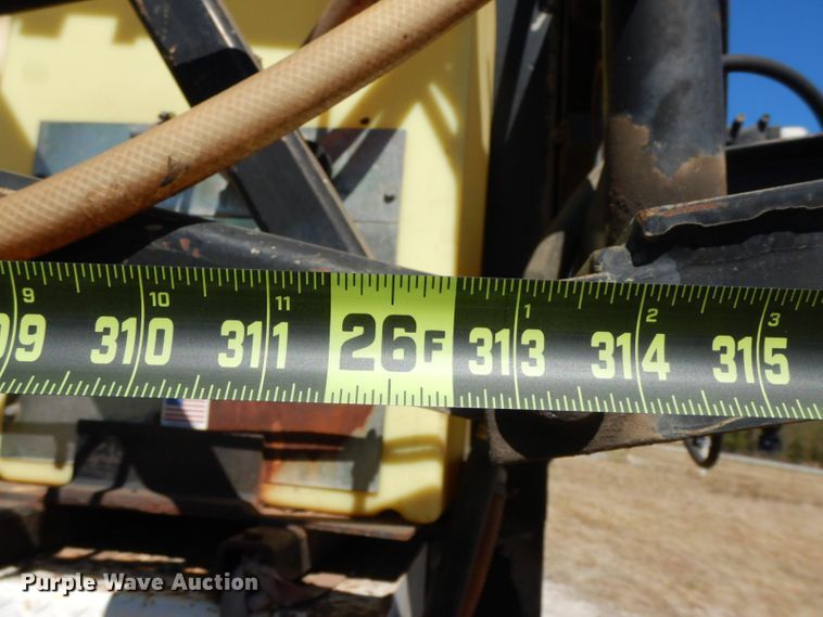 image for item HF9391 Willmar 745  sprayer