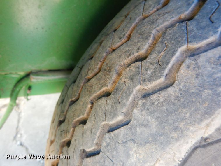 image for item HF9393 Straw blower