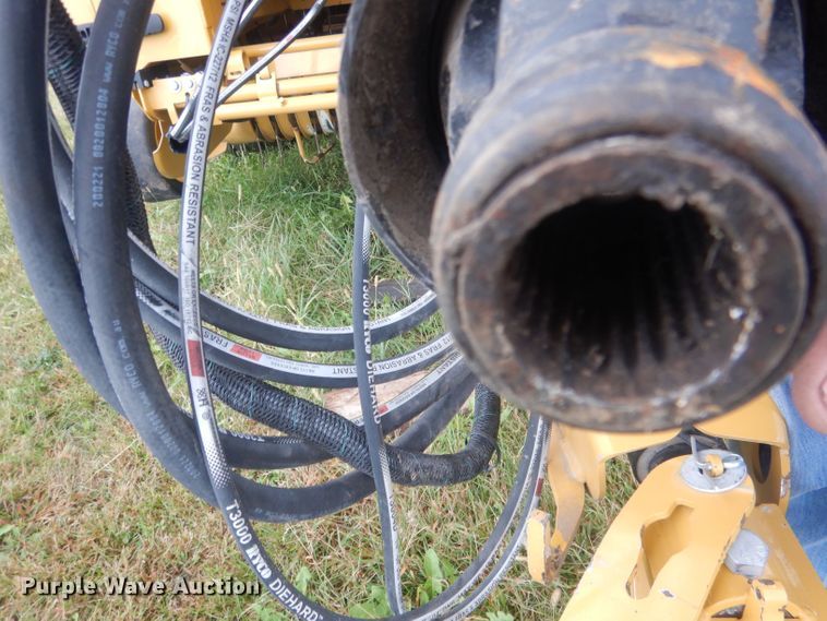 image for item HU9452 2021 Vermeer 605N Cornstalk Special  round baler