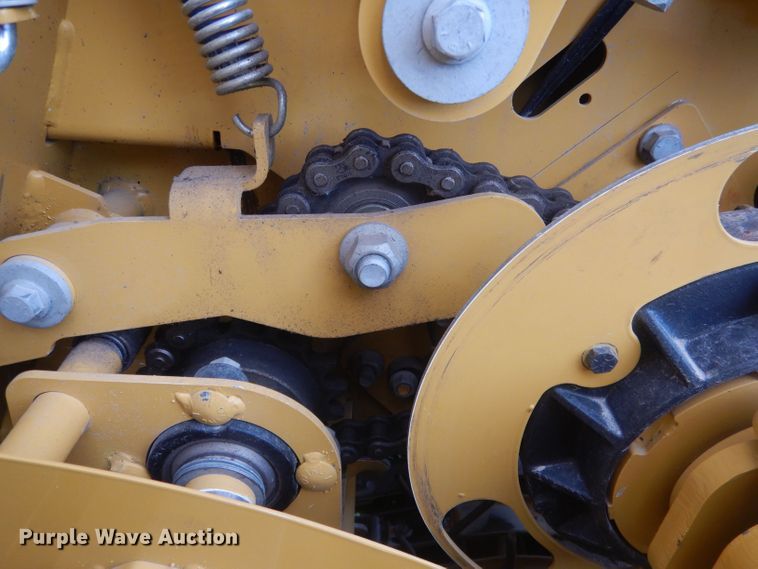 image for item HU9452 2021 Vermeer 605N Cornstalk Special  round baler