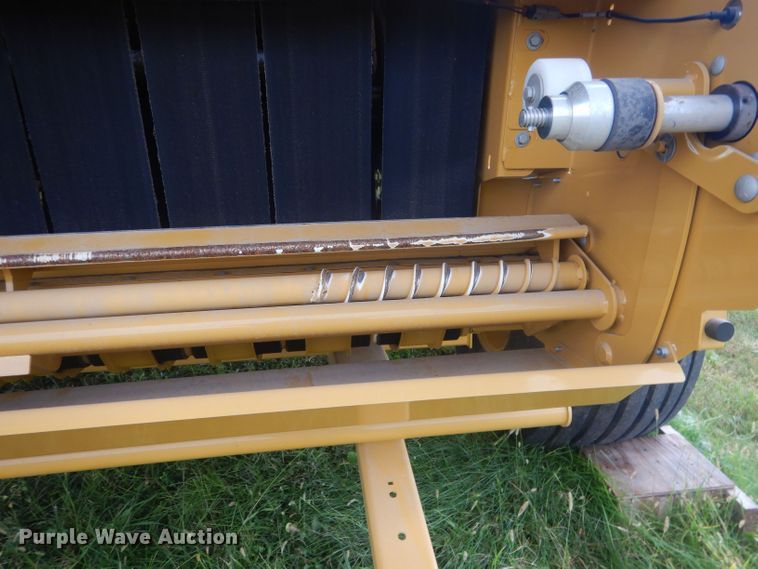 image for item HU9452 2021 Vermeer 605N Cornstalk Special  round baler