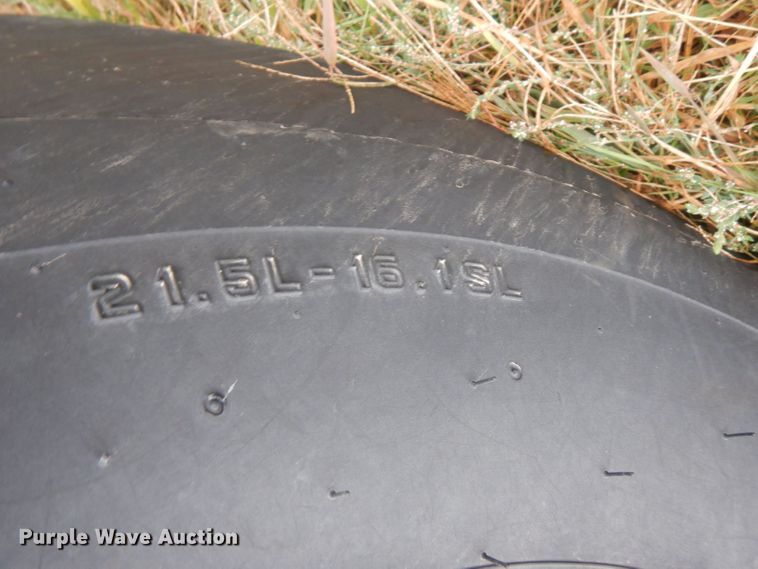 image for item HU9452 2021 Vermeer 605N Cornstalk Special  round baler