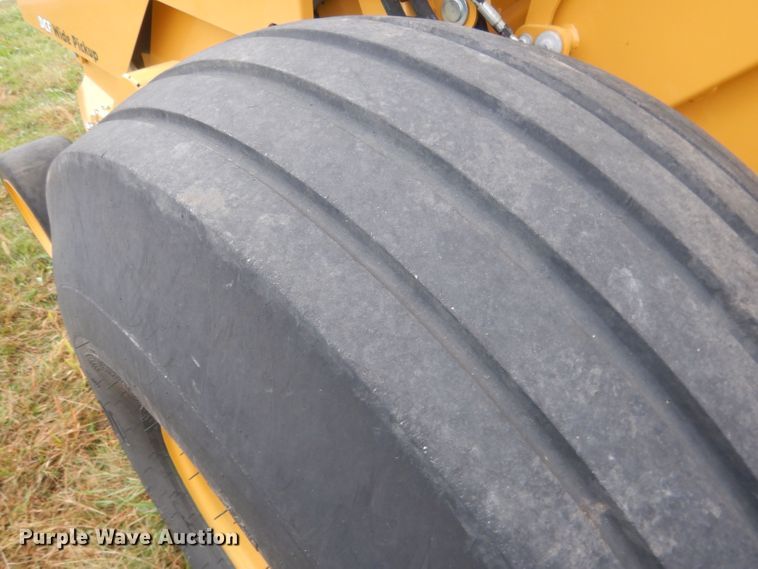 image for item HU9452 2021 Vermeer 605N Cornstalk Special  round baler