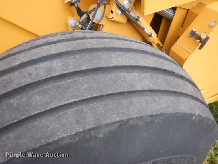 image for item HU9452 2021 Vermeer 605N Cornstalk Special  round baler