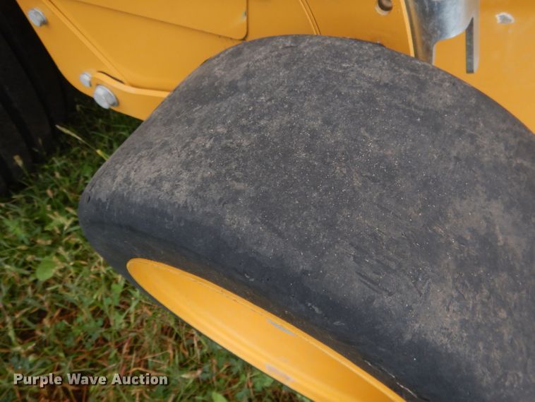 image for item HU9452 2021 Vermeer 605N Cornstalk Special  round baler