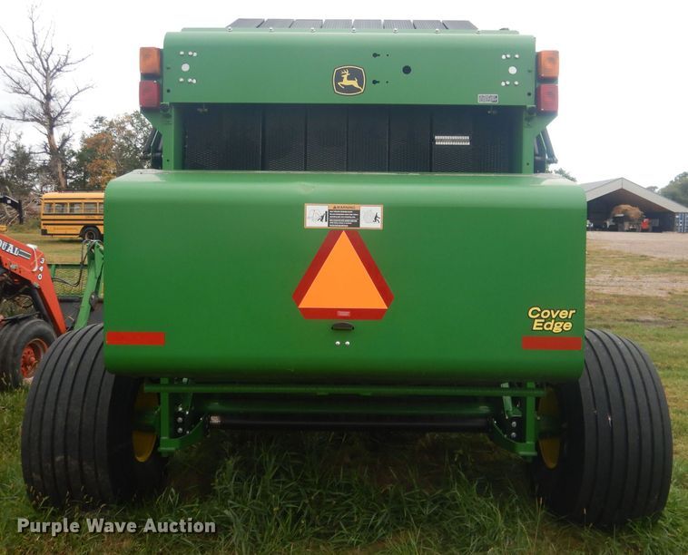 image for item HU9454 John Deere 569  round baler