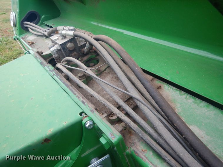 image for item HU9454 John Deere 569  round baler