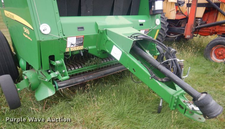 image for item HU9454 John Deere 569  round baler