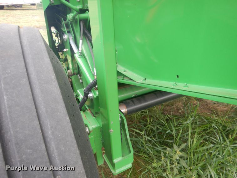 image for item HU9454 John Deere 569  round baler