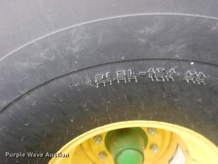 image for item HU9454 John Deere 569  round baler