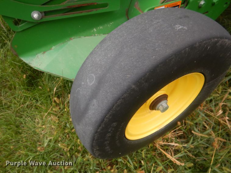 image for item HU9454 John Deere 569  round baler