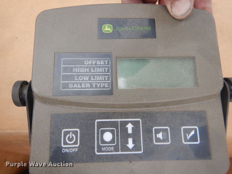 image for item HU9454 John Deere 569  round baler
