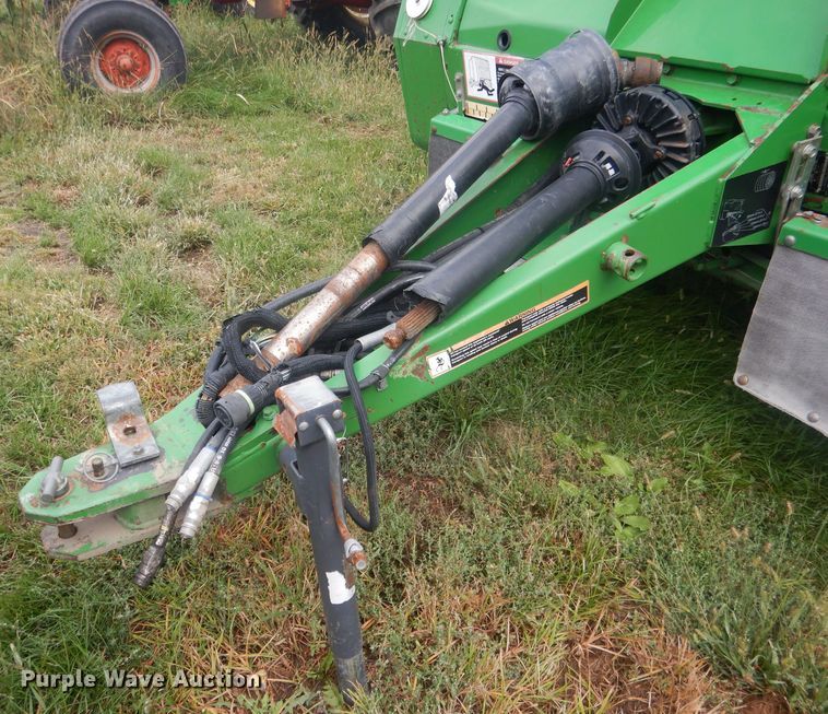 image for item HU9455 2005 John Deere 567  round baler