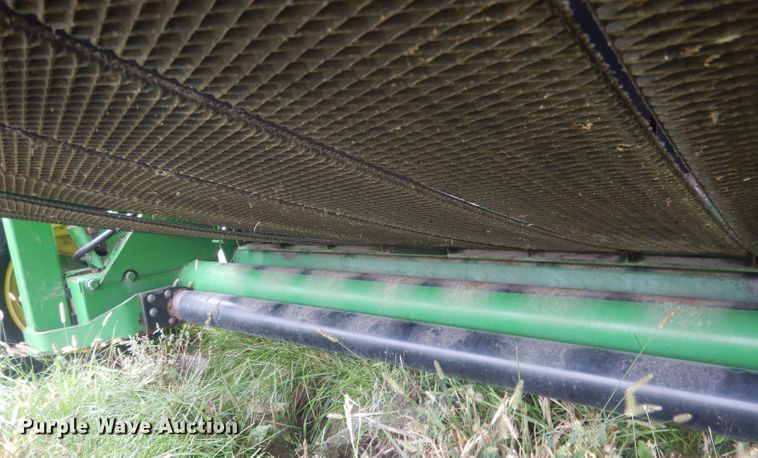 image for item HU9455 2005 John Deere 567  round baler