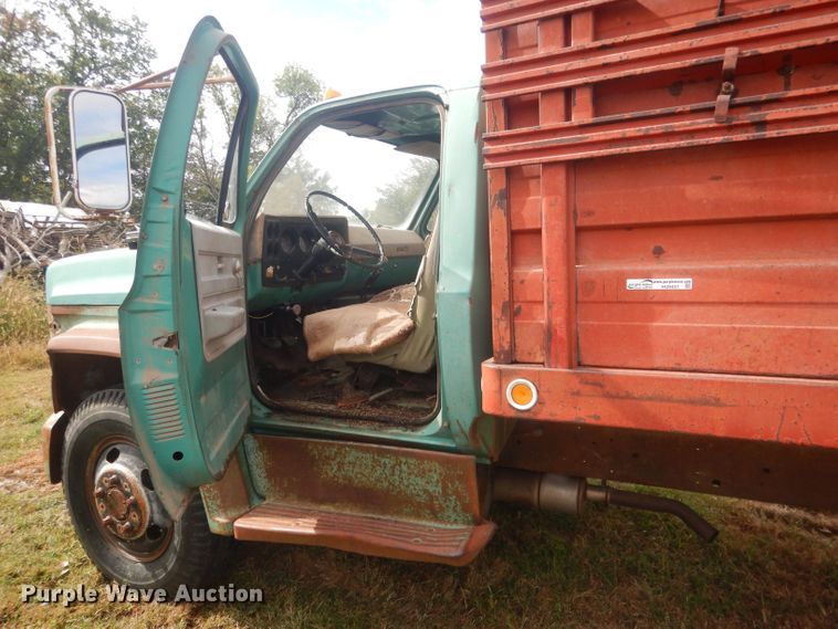 image for item HU9457 1973 Chevrolet C60  grain truck