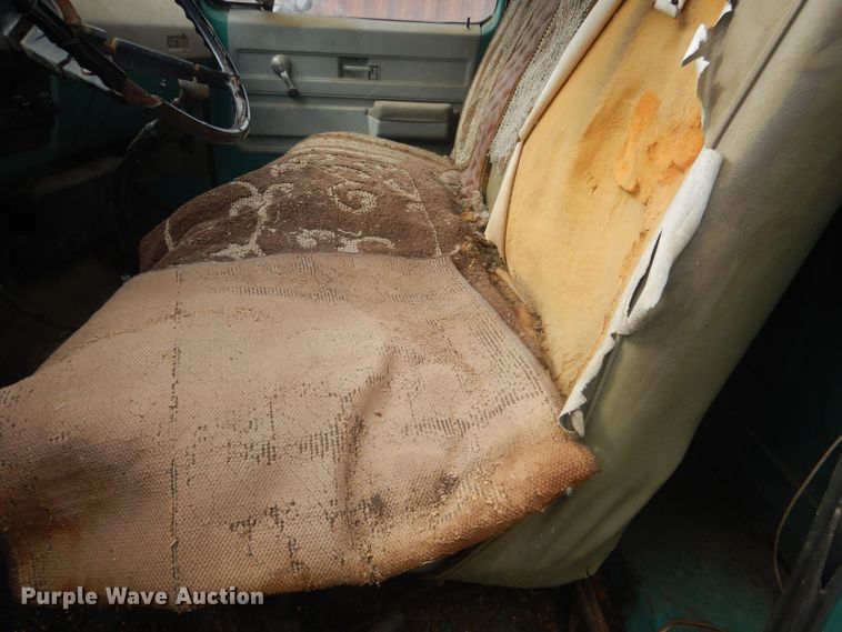 image for item HU9457 1973 Chevrolet C60  grain truck